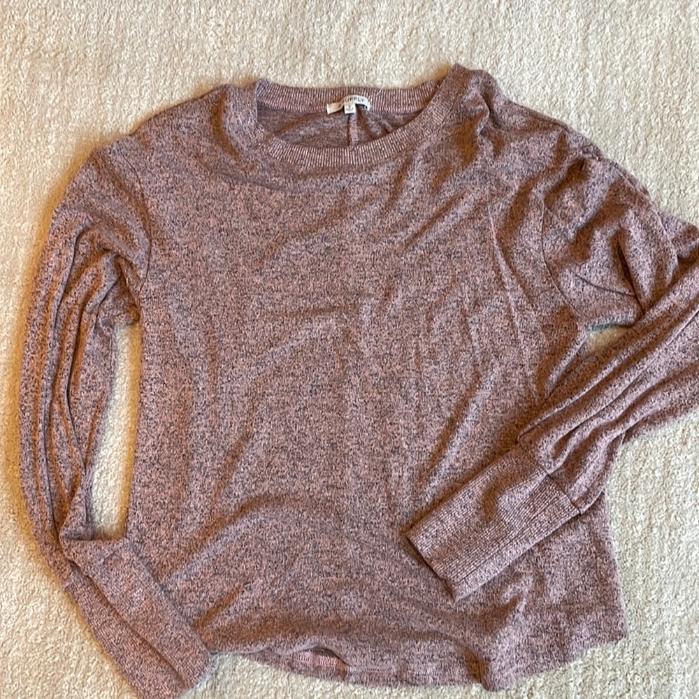 Excellent condition Soft Sweater Z Supply